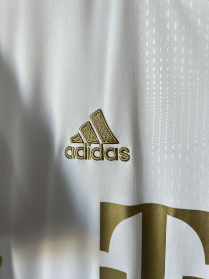 Bayern Munich Jersey 2022-2023 Away Large Mens Soccer Shirt Adidas Mane #17