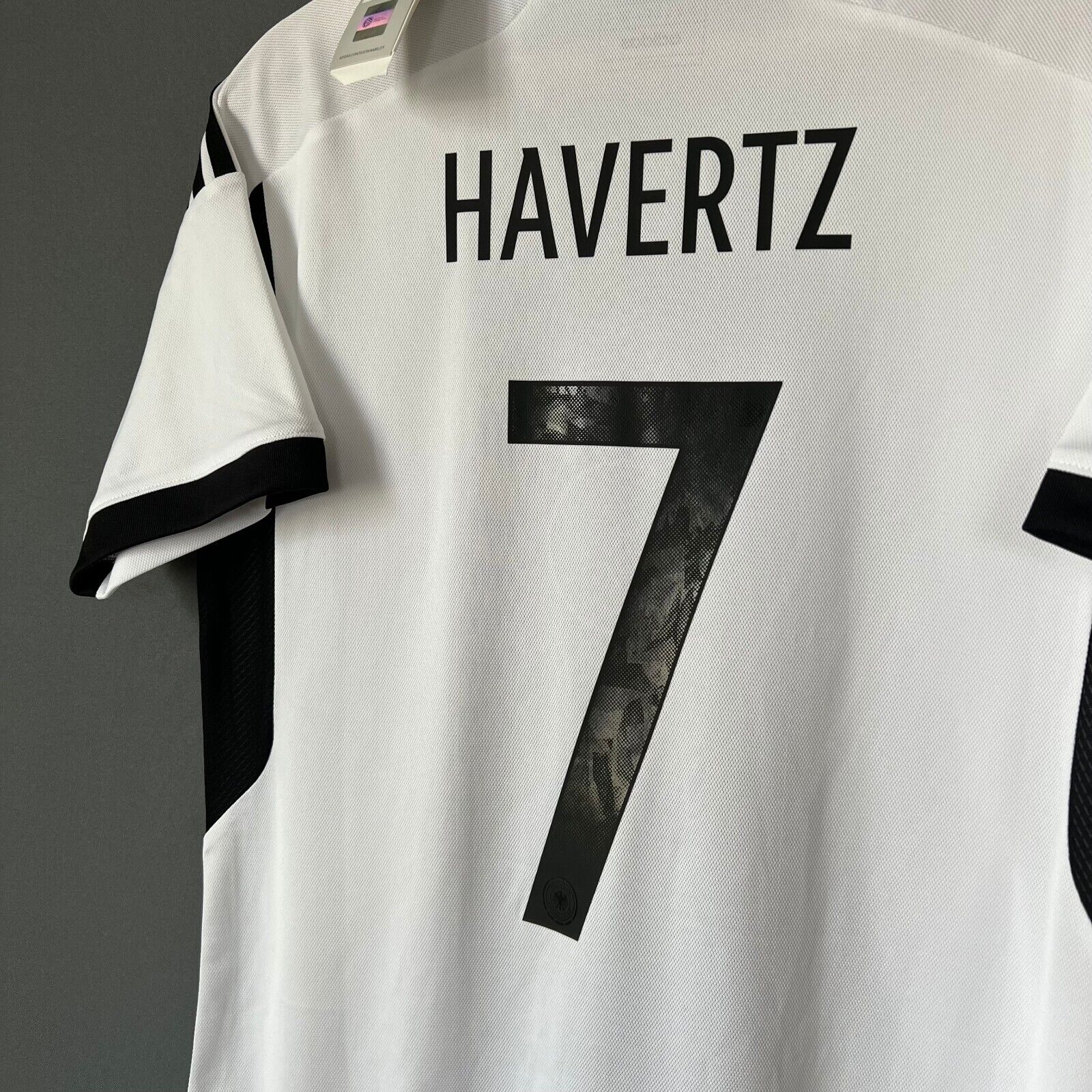 Havertz Germany Jersey 2022 Home Size M Mens Football Shirt HJ9606 Adidas