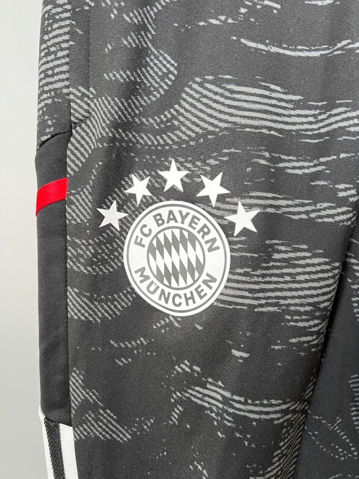 Bayern Munich Training Pants Football Soccer Adidas HF1394 Mens Size XS