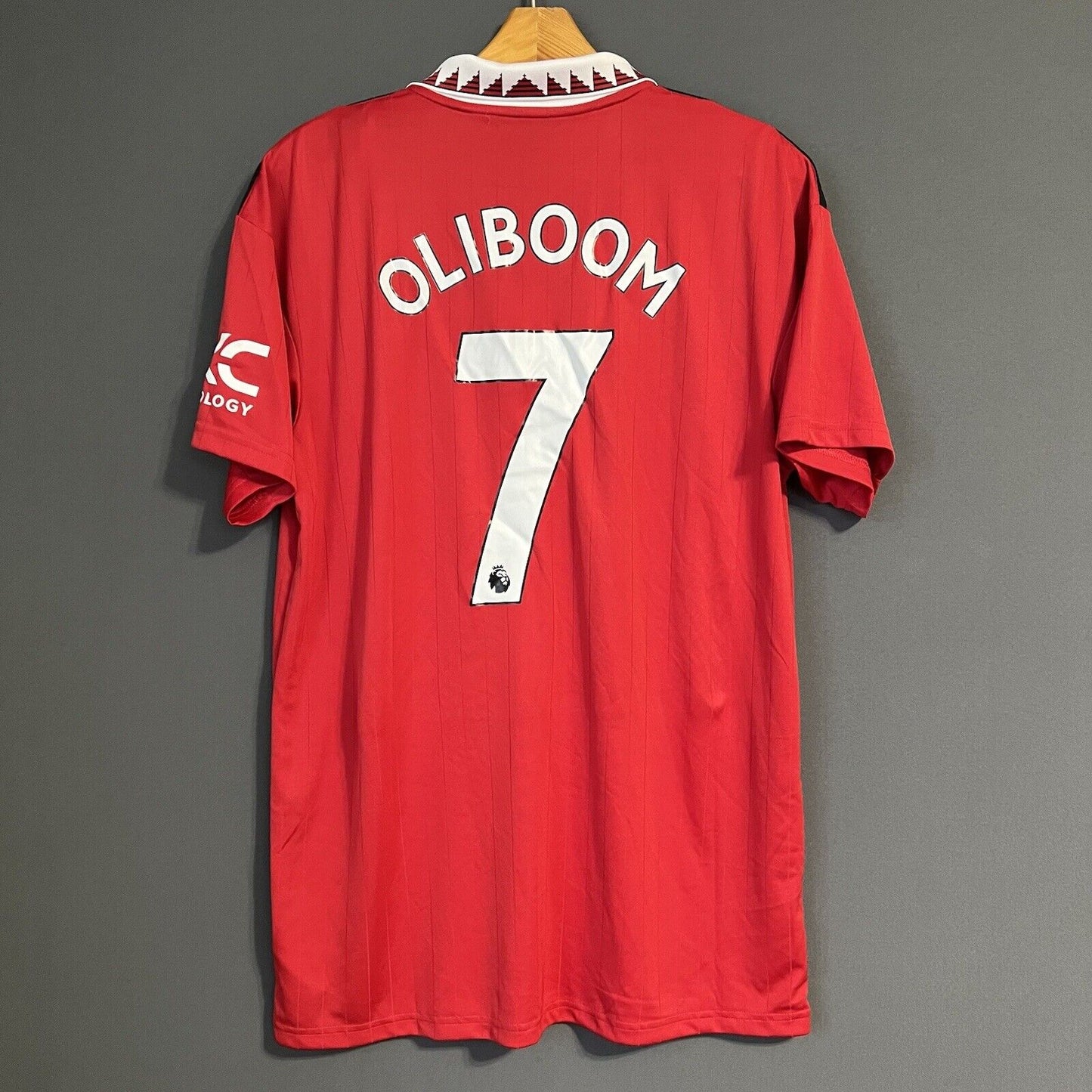 Manchester United Jersey 2022/23 Home Large Football Soccer Trikot Adidas H13881