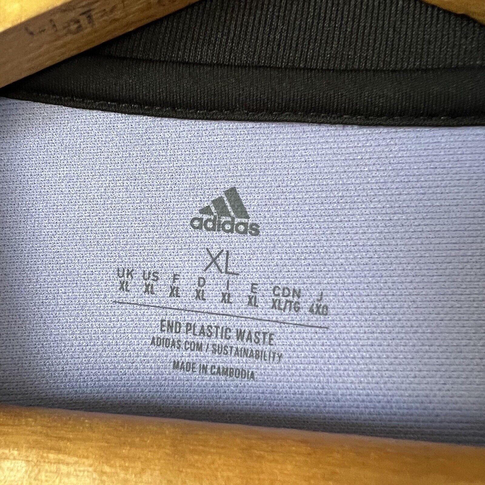 Real Madrid Jersey 2022-2023 Away Mens Football Shirt Size XL H18489 Adidas
