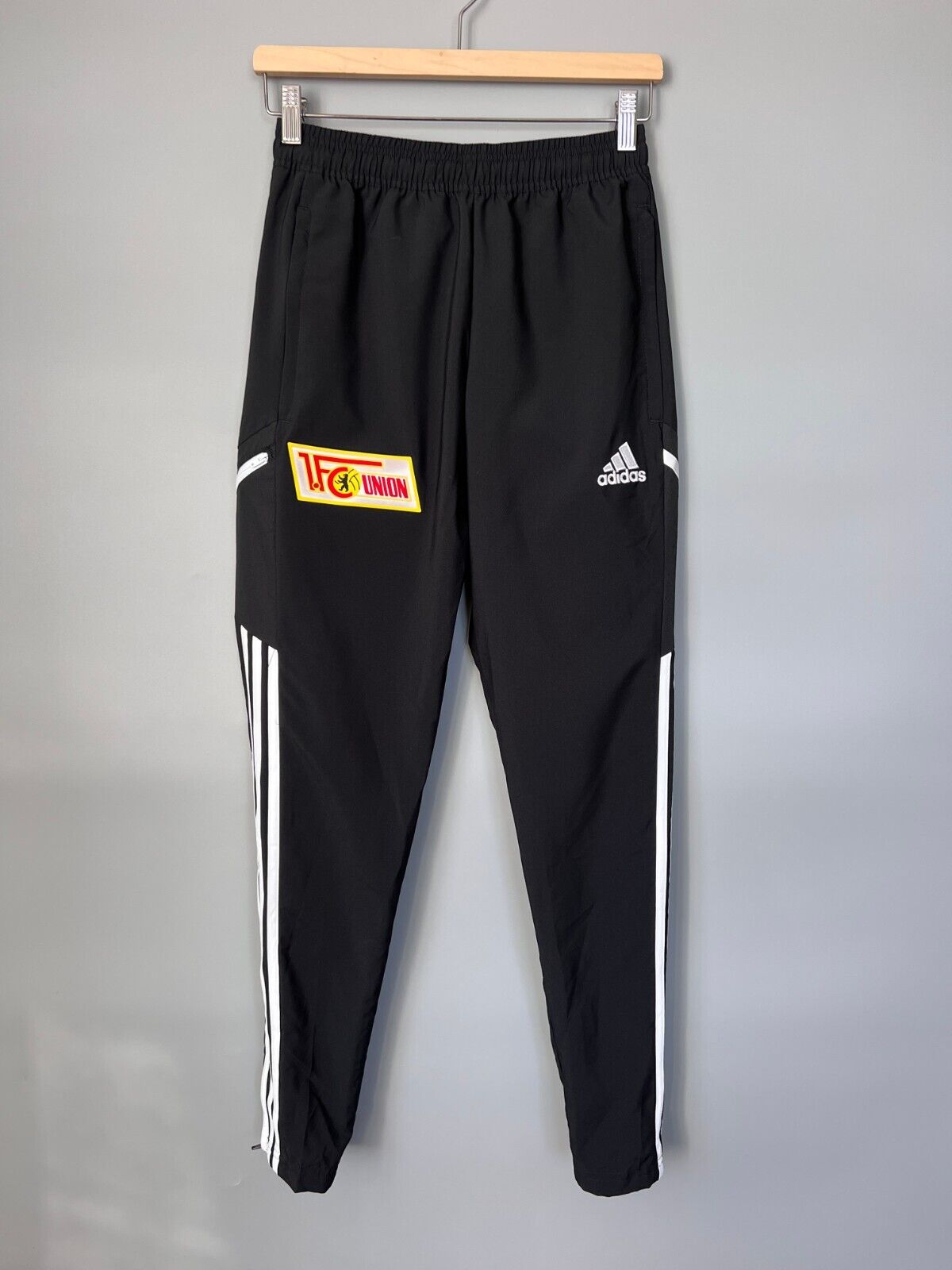 1. FC Union Berlin CON22 Presentation Pants Football Soccer Adidas Mens Size XS
