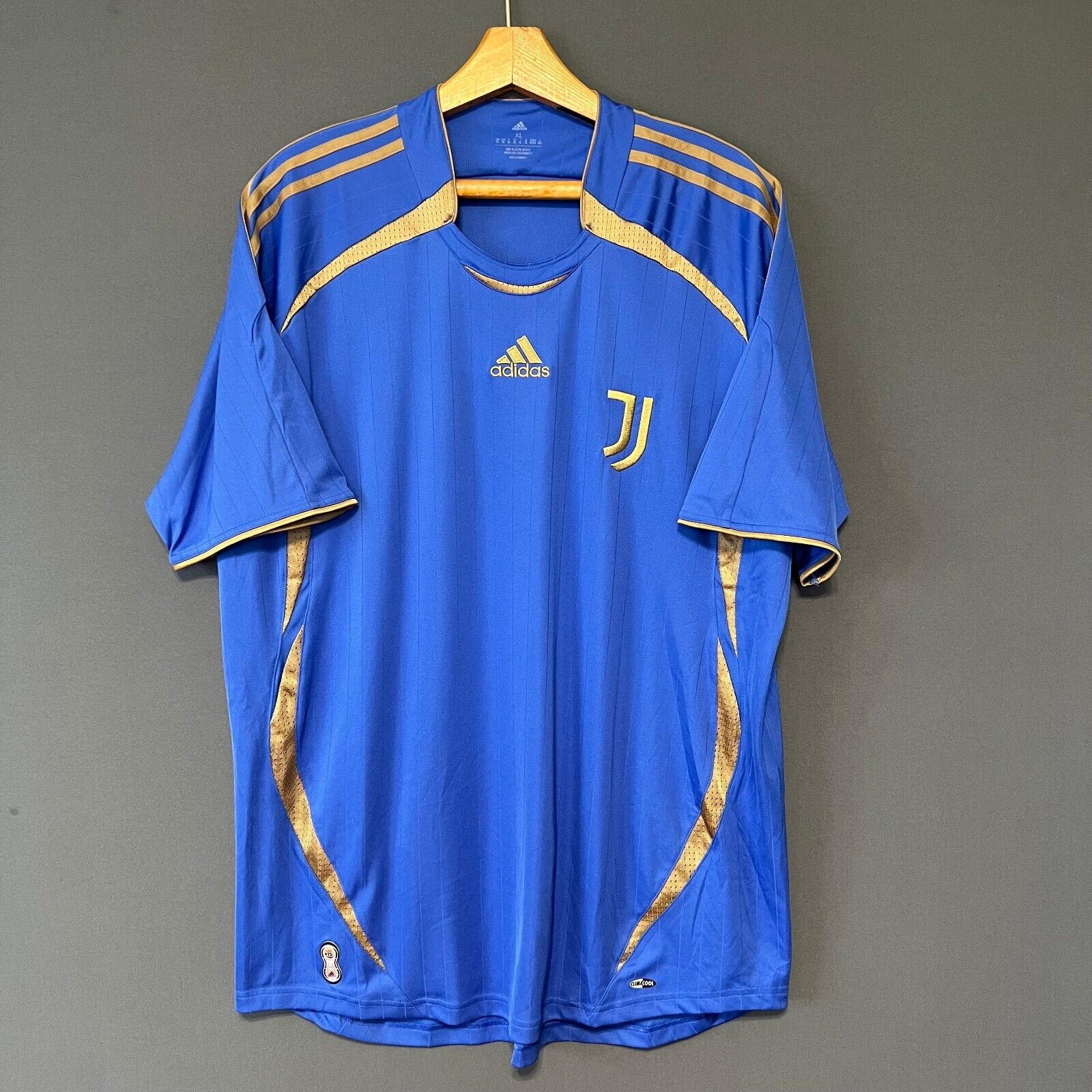 Juventus Jersey Teamgeist 2006 x 2021  Mens Soccer Shirt Size XL Adidas