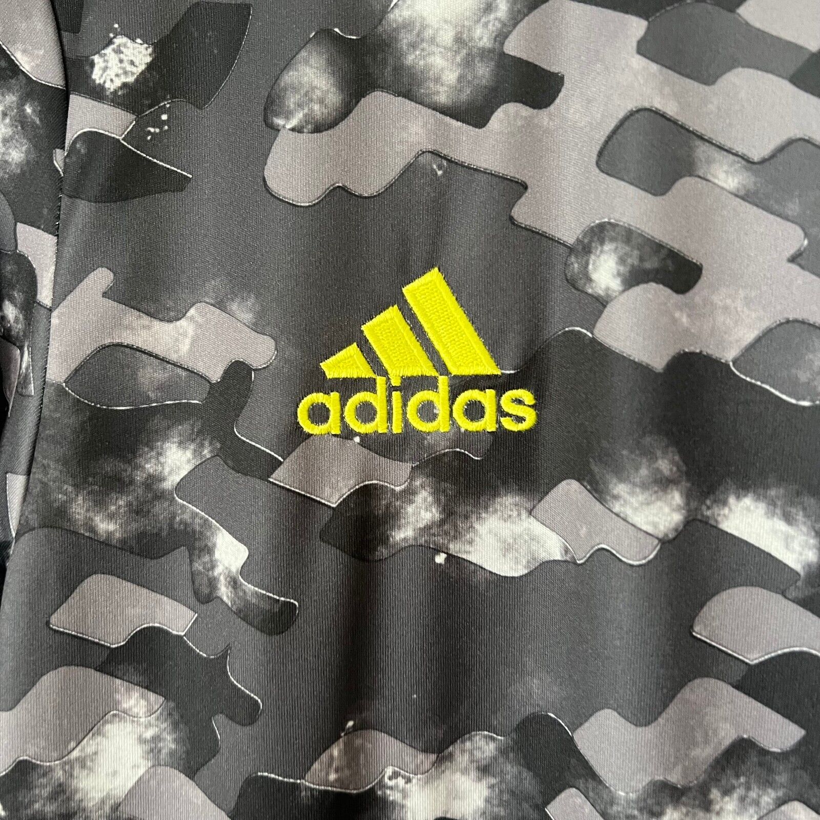 Juventus Jersey Training 2022 Size M Mens Football Shirt GR2934 Adidas