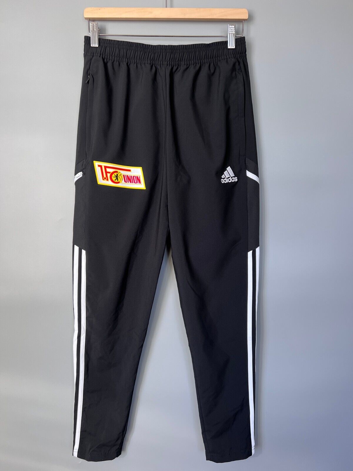 1. FC Union Berlin CON22 Presentation Pants Football Soccer Adidas Mens Size S