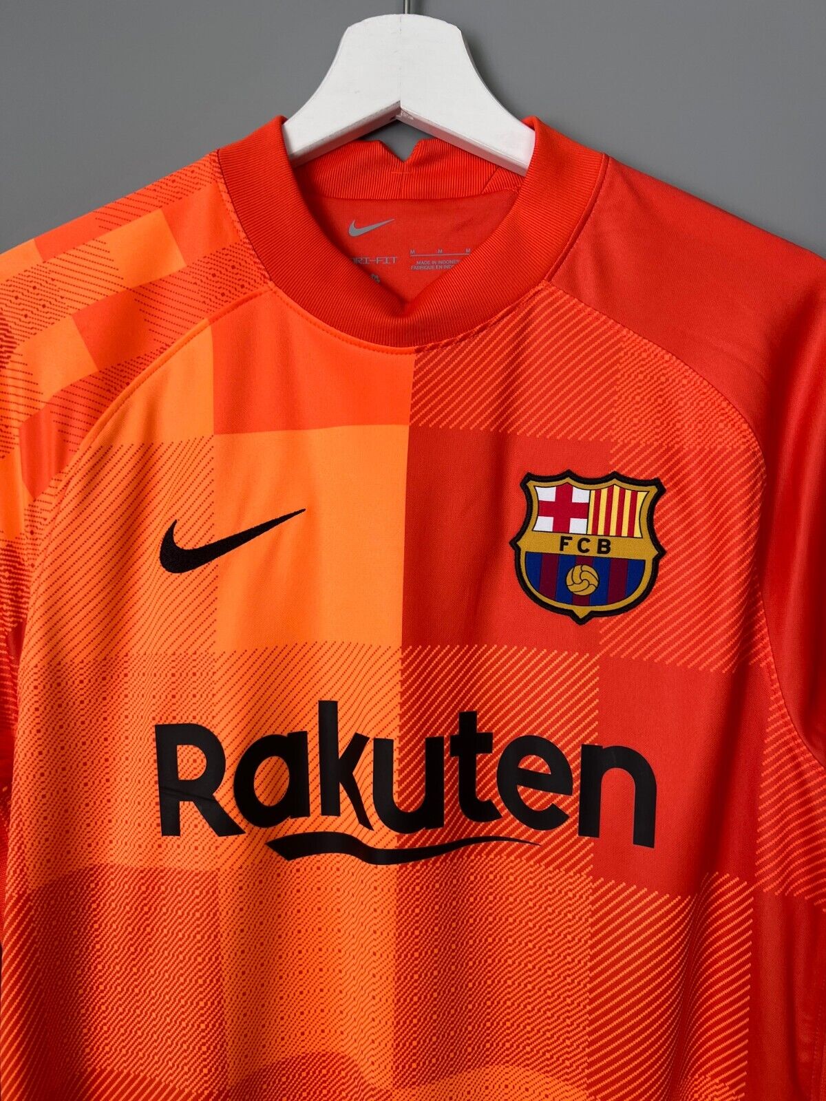 FC Barcelona Jersey 21/22 Goalkeeper Soccer Shirt CV7870-838 Nike Mens Size M