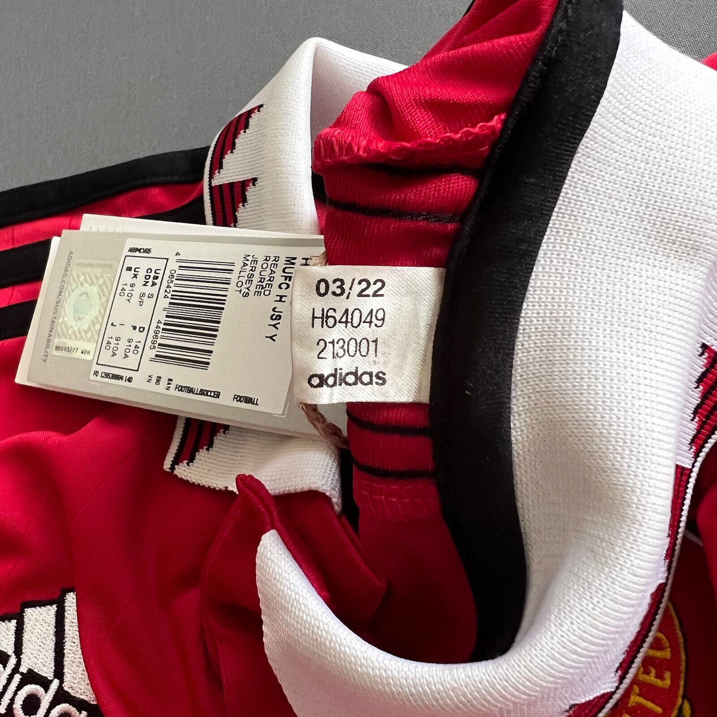 Eriksen Manchester United Jersey 22-23 Home Size S Boys Football Shirt Adidas