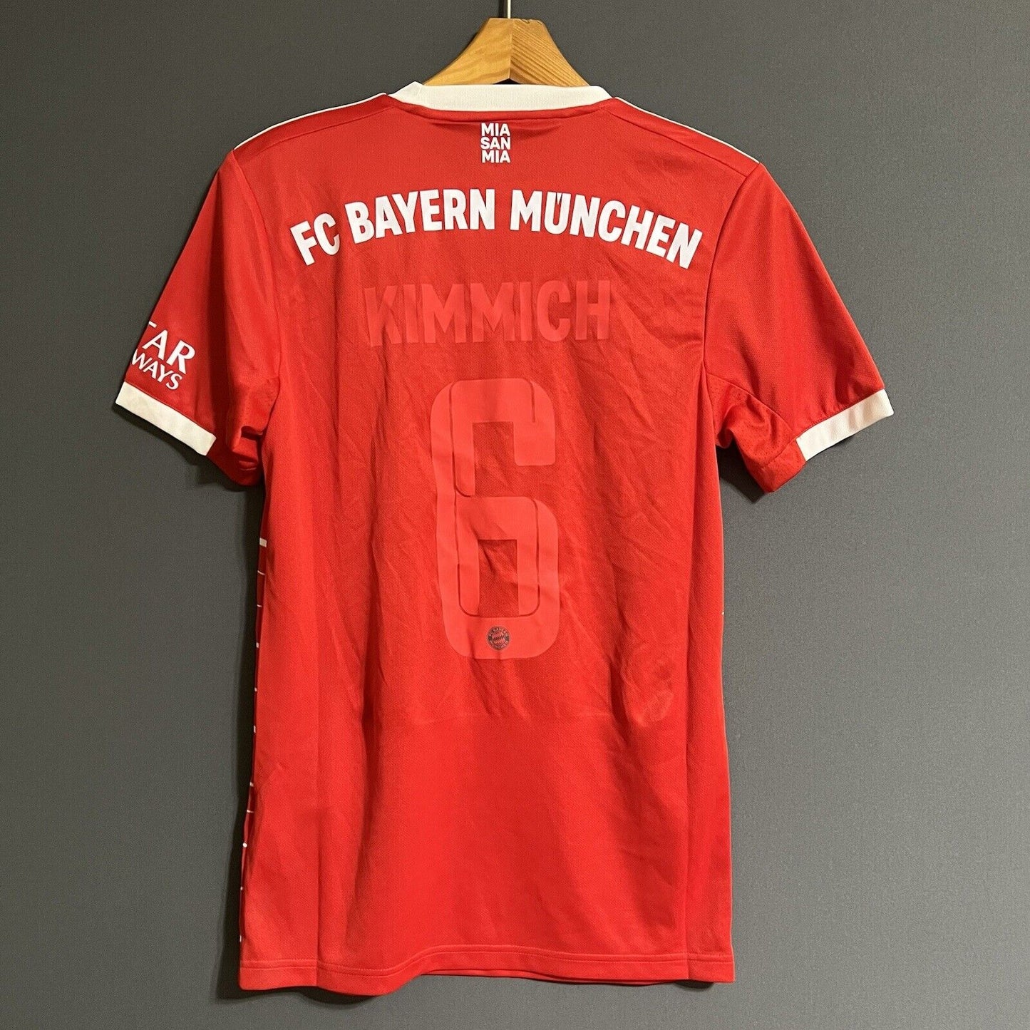 Kimmich Bayern Munich Jersey 2022/23 Home Size XS Football Soccer Adidas H39900