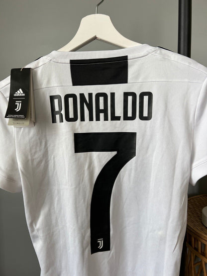 Ronaldo Juventus Jersey 18/19 Home Soccer Shirt Adidas CF3497 Womens Size M