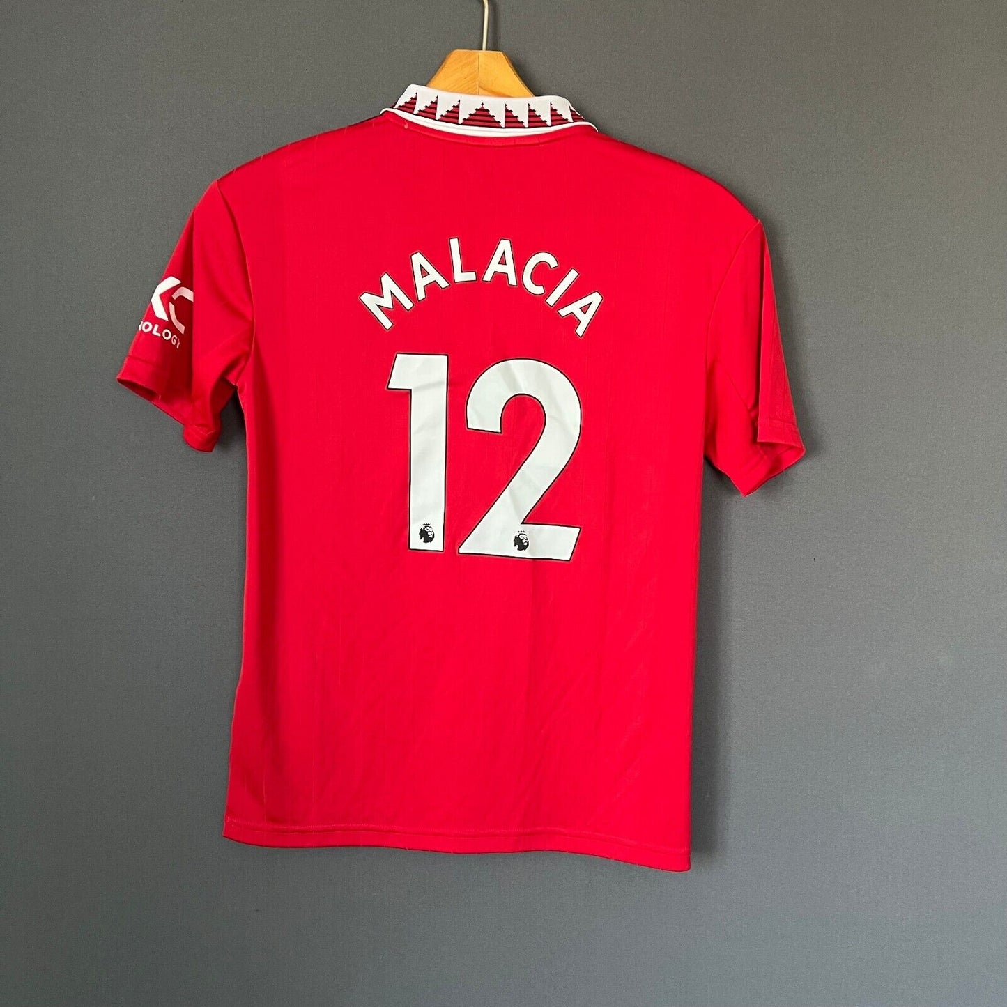 Manchester United 2022-23 Home Size M 11-12Y Boys Soccer Football Shirt Adidas