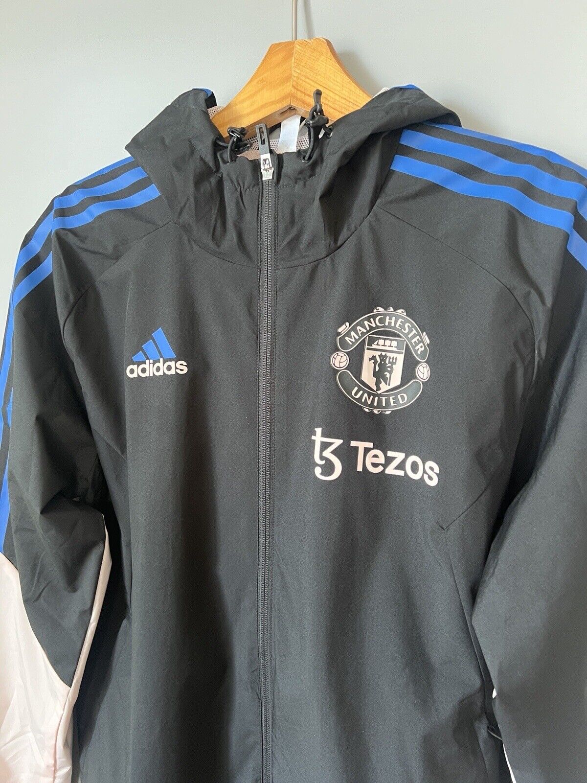 Manchester United All-Weather Jacket Adidas HT4288 Football Soccer Mens Size S