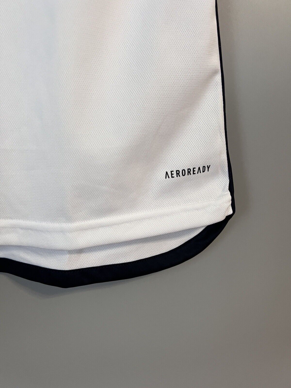 Camavinga Real Madrid Jersey 23/24 Home Mens Soccer Shirt HR3796 Adidas Size L