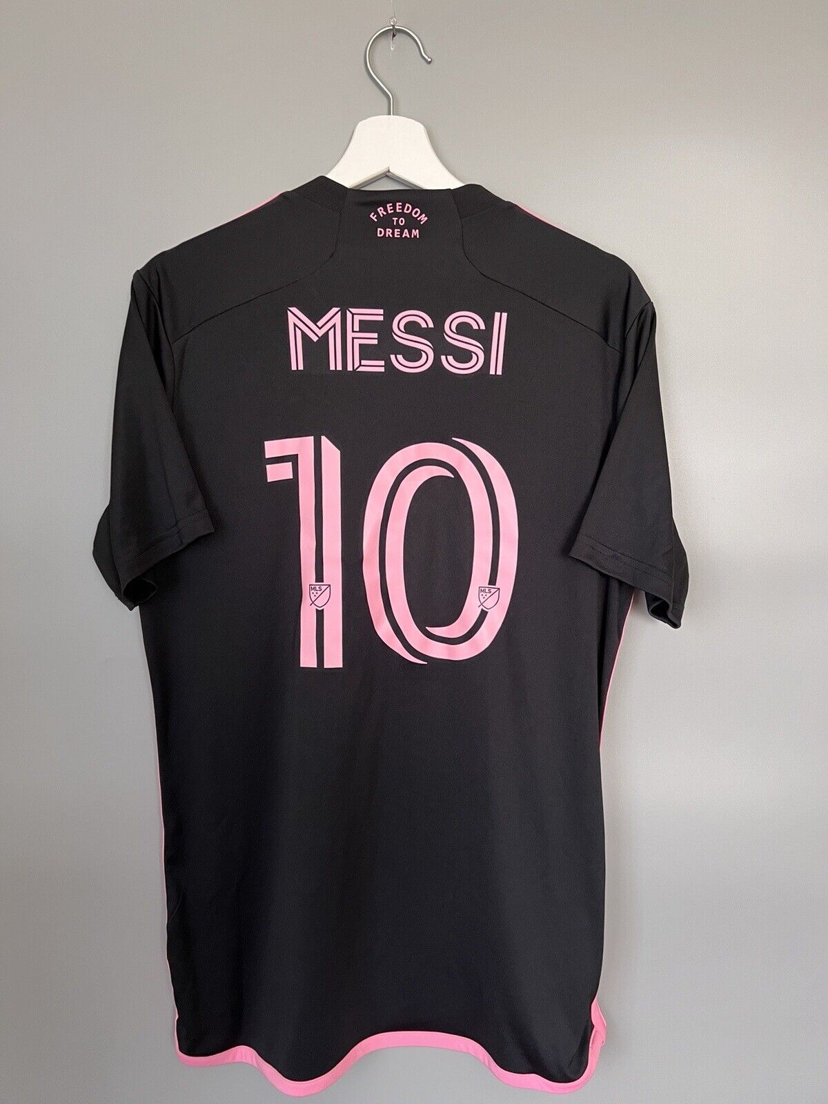 Messi Inter Miami Jersey 23/24 Away Soccer Shirt JE9744 Adidas Mens Size M