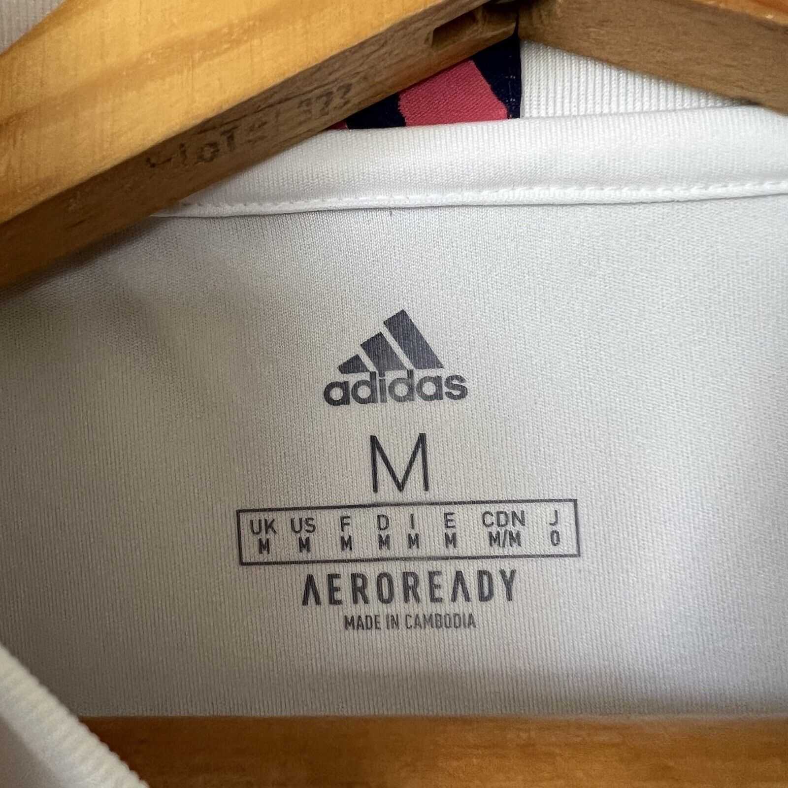 REAL MADRID JERSEY 2020/21 HOME MEDIUM SOCCER FOOTBALL ADIDAS FM4735