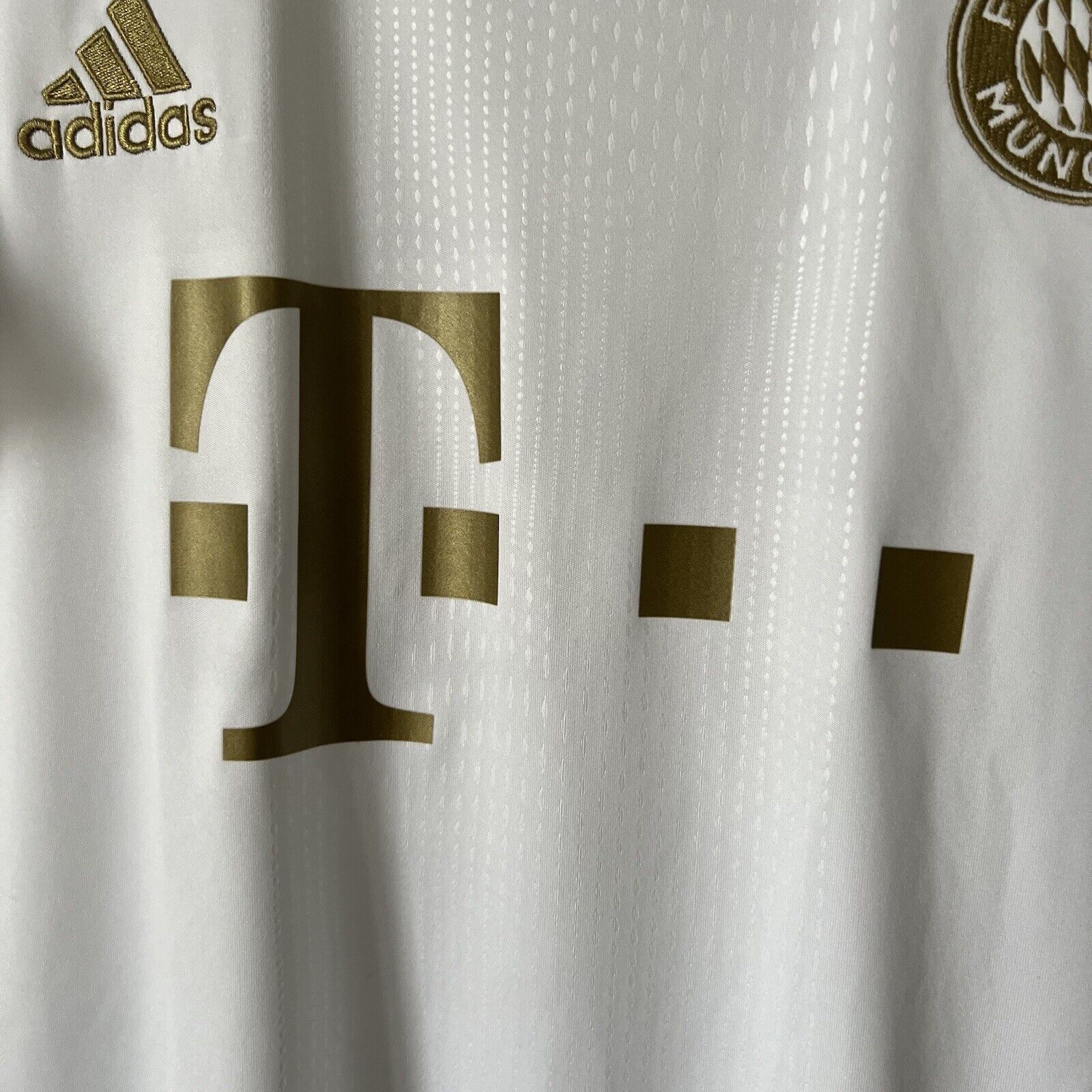 Gravenberch Bayern Munich Jersey 2023 Away Large Mens Soccer Shirt HI3886 Adidas