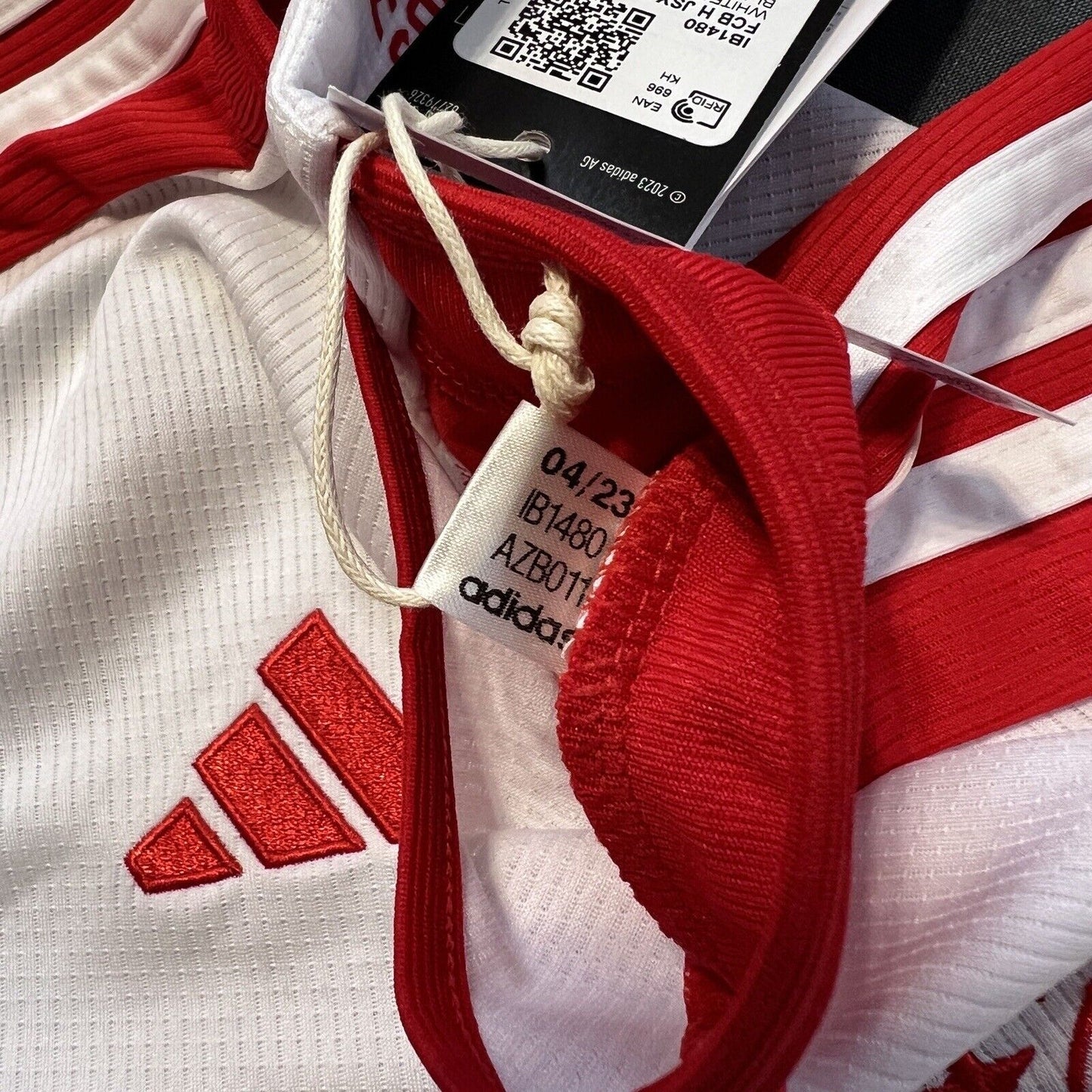 Bayern Munich Jersey 2023/24 Home Soccer Shirt Trikot IB1480 Adidas Boys Size XL