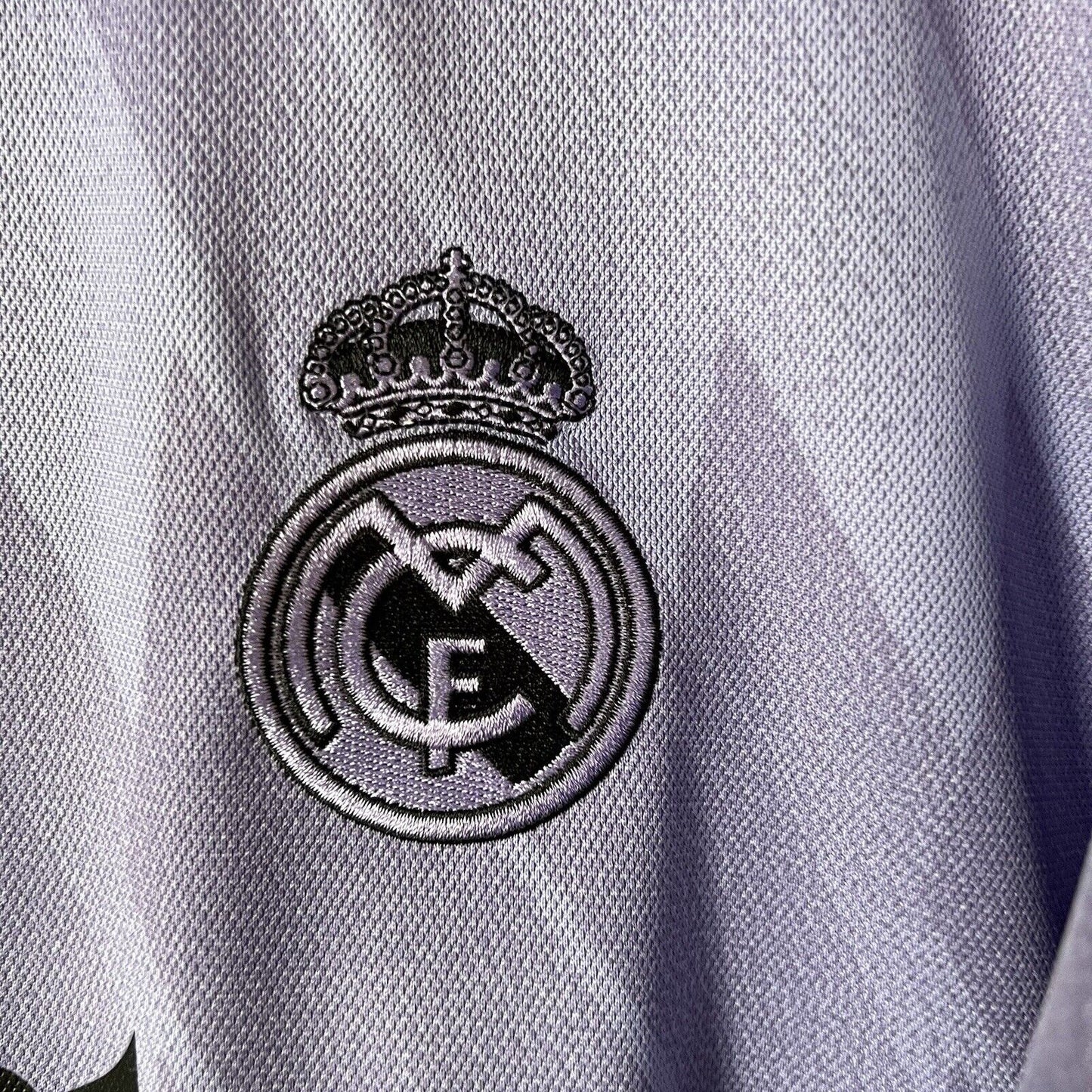 Real Madrid Jersey 2022-2023 Away Mens Football Shirt Size XL H18489 Adidas