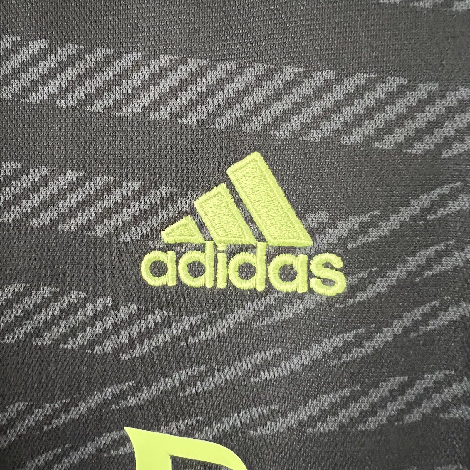 Modric Real Madrid Jersey 2022-2023 Third Small Mens Soccer Shirt HI1656 Adidas