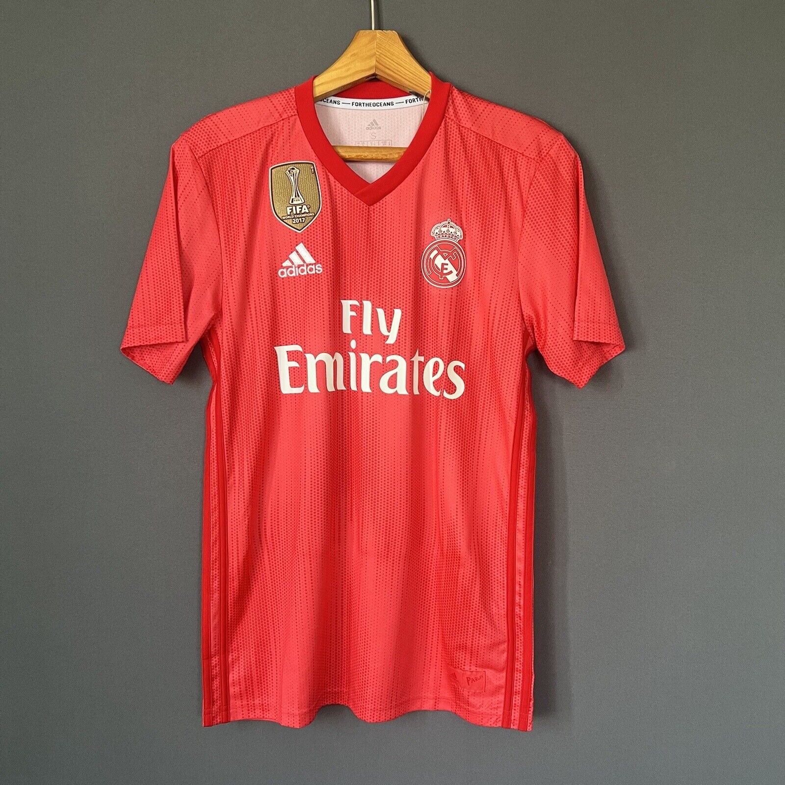 Ramos Real Madrid Jersey 2018-19 Third Small Mens Soccer Shirt DP5445 Adidas