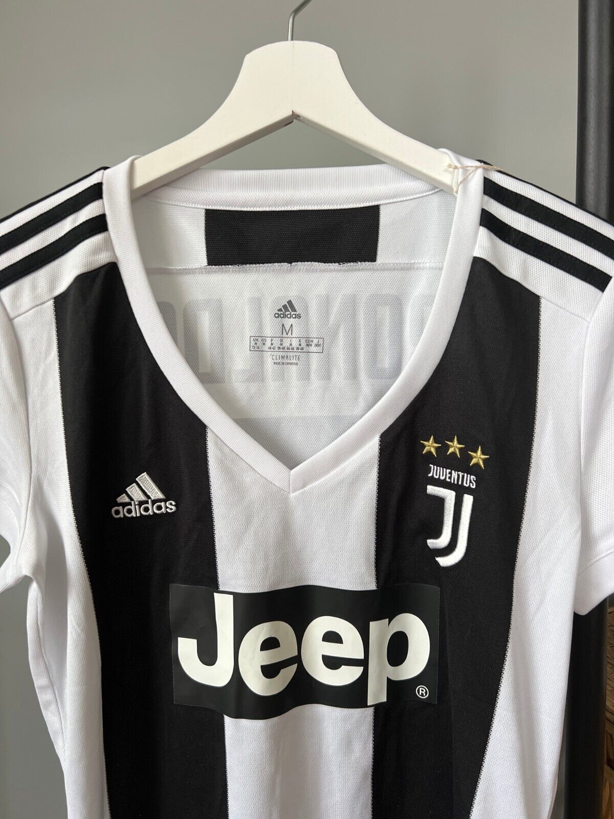 Ronaldo Juventus Jersey 18/19 Home Soccer Shirt Adidas CF3497 Womens Size M