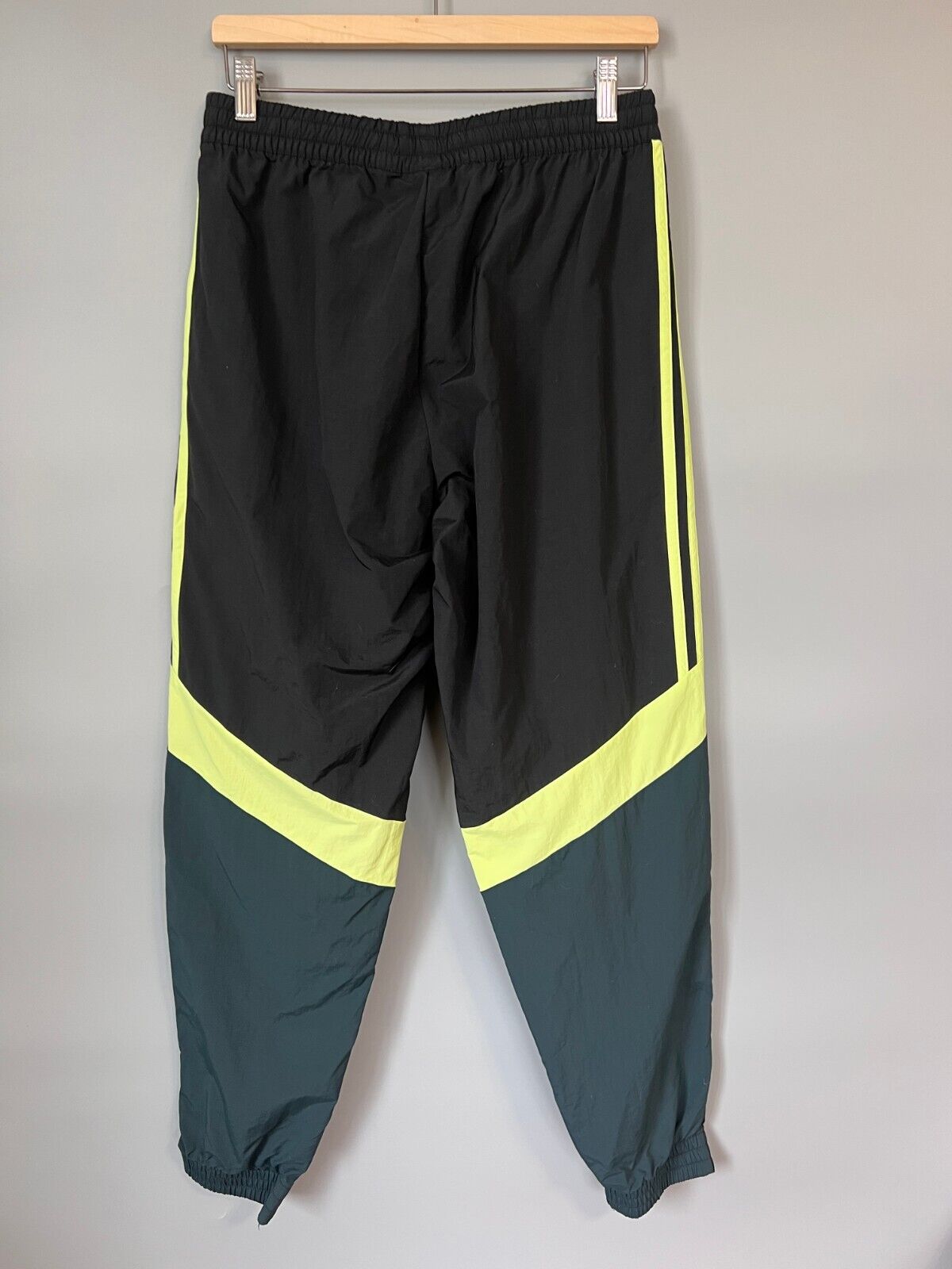 Manchester United Woven Track Pants Football Soccer Adidas IP9191 Mens Size M
