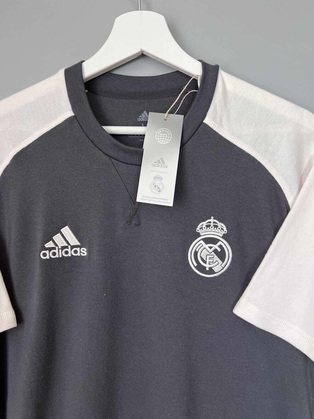 Real Madrid Travel T-Shirt Grey GR4266 Adidas Mens Size M