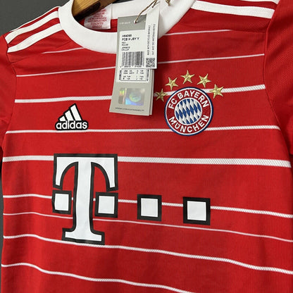 Bayern Munich 2022-23 Home Size XS 7-8Y Boys Soccer Football Shirt Adidas