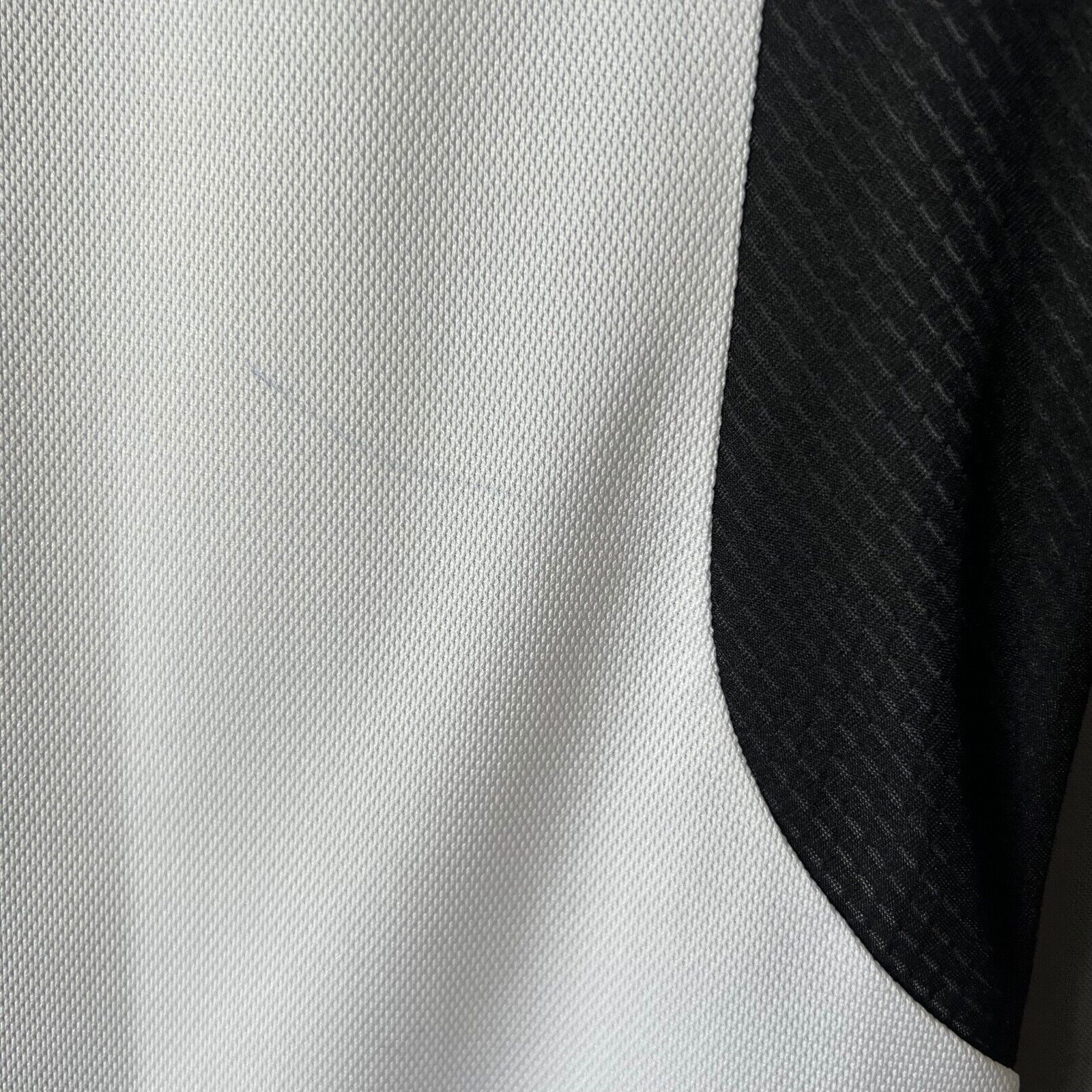 Germany Jersey 2022 2023 Home Size M Mens Football Shirt HJ9606 Adidas
