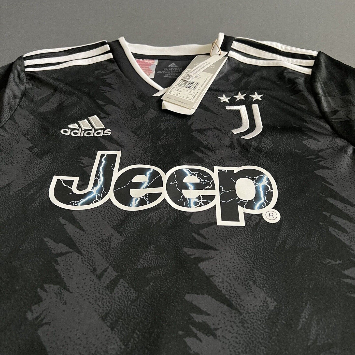 Di Maria Juventus Jersey 2022-23 Away L 13-14Y Boys Football Shirt HI5942 Adidas