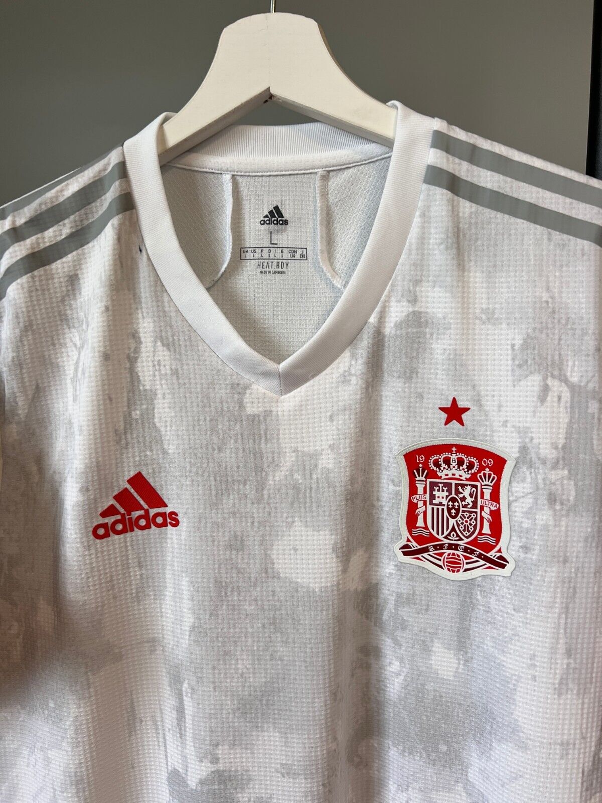 Spain Jersey 2020 Home Authentic Football Shirt Adidas FI6239 Mens Sz L