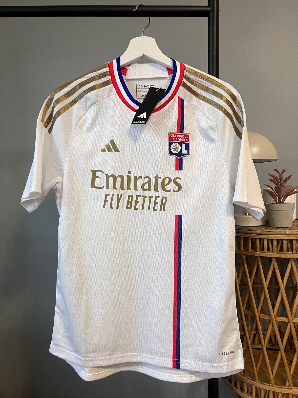 Olympique Lyonnais 23/24 Home Jersey Soccer Football Shirt Adidas Size XL Boys