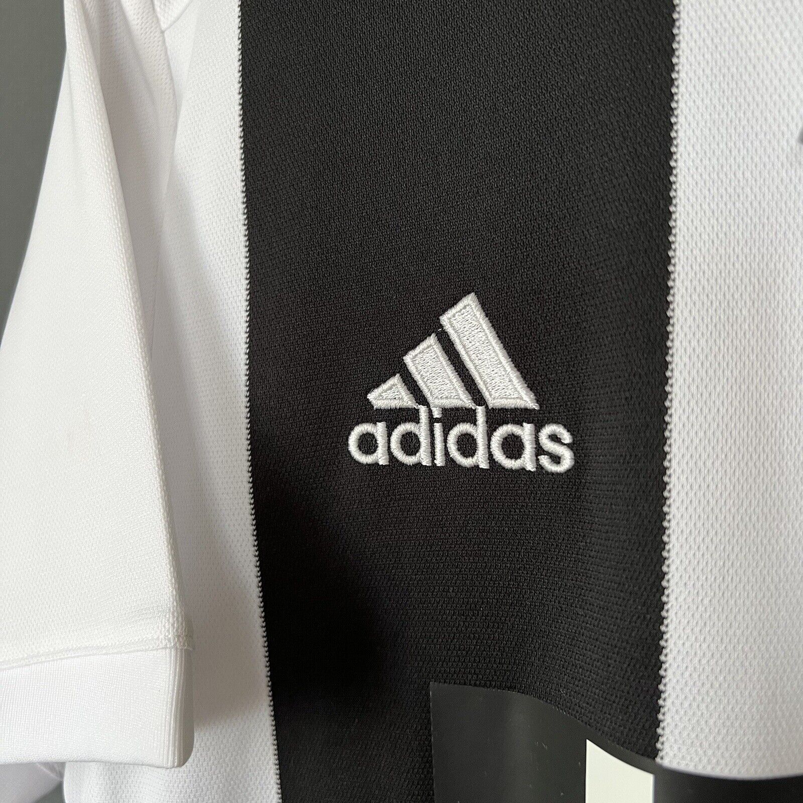 Khedira Juventus Jersey 2018/2019 Home Mens Football Shirt Medium CF3489 Adidas