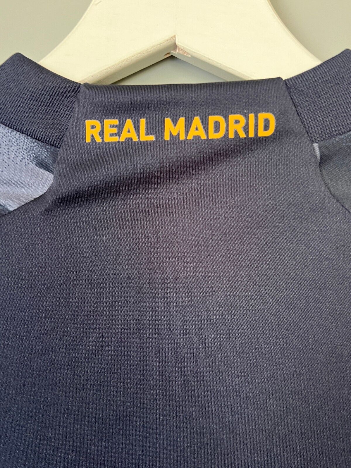 Real Madrid Jersey 23/24 Away Soccer Football Shirt IB0000 Adidas Boys Size S