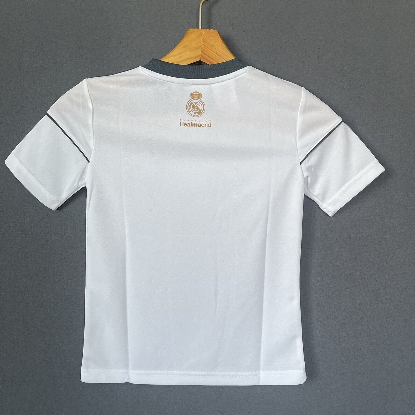 REAL MADRID JERSEY KIDS BOYS 128 7-8Y FOOTBALL SOCCER SHIRT ADIDAS EK0235