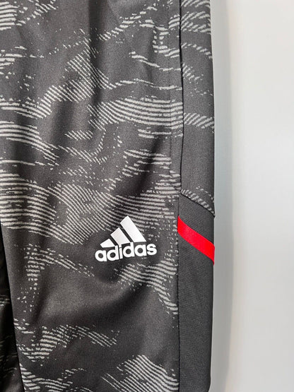 Bayern Munich Training Pants Football Soccer Adidas HF1394 Mens Size XS