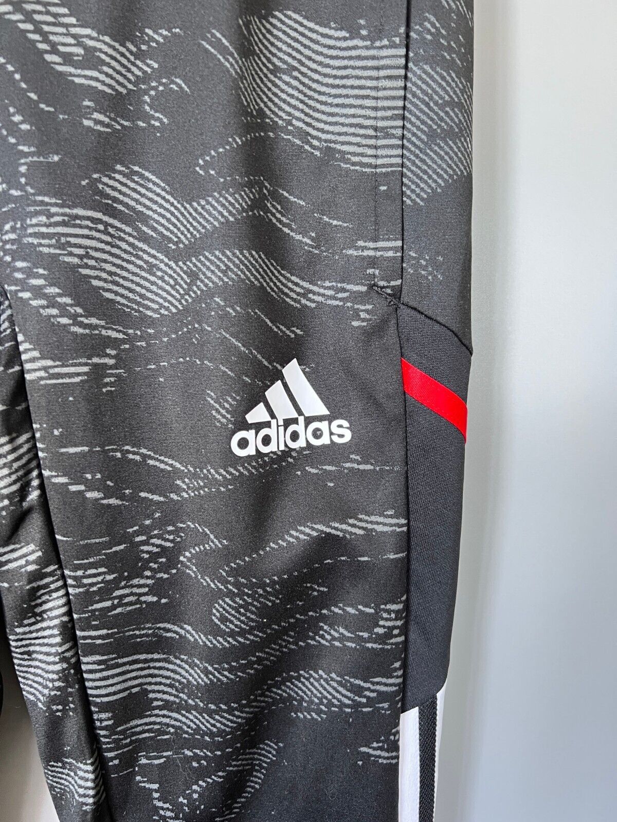 Bayern Munich Training Pants Football Soccer Adidas HF1394 Mens Size XS