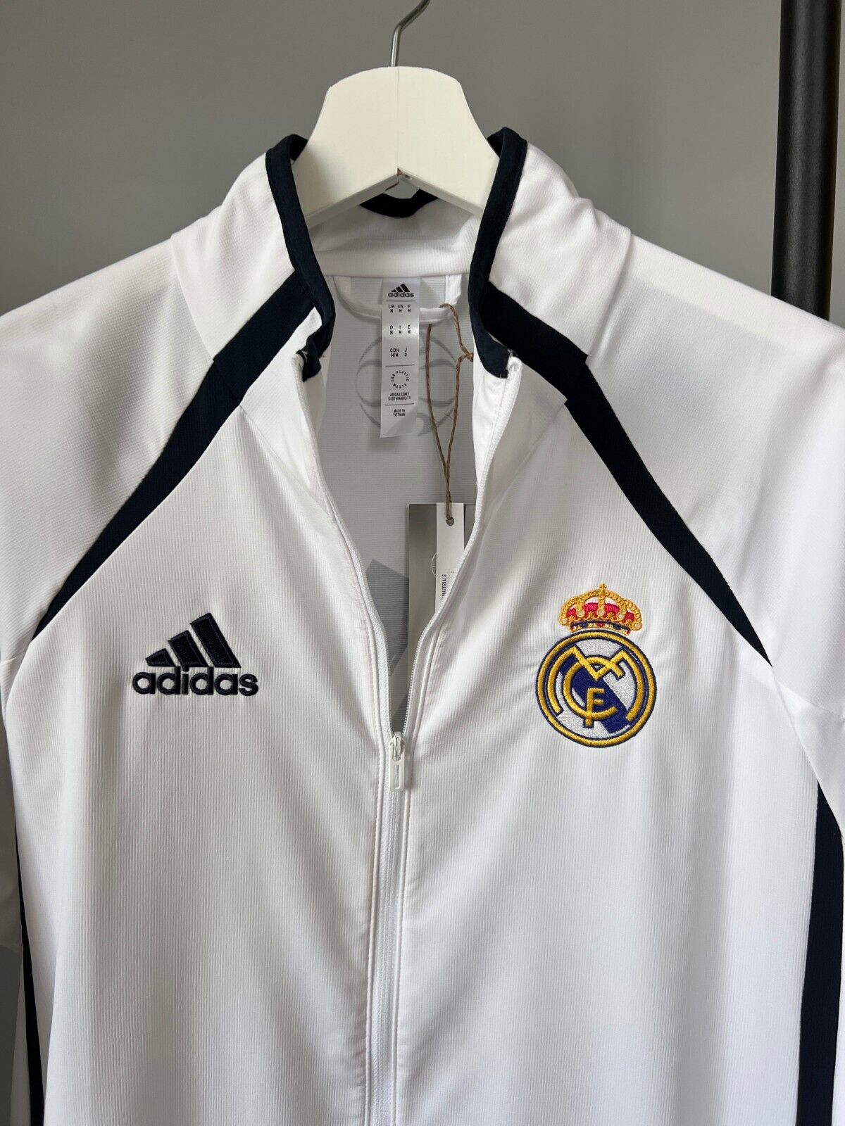 Real Madrid Teamgeist Jacket 2006 x 2021 White Soccer Adidas HA2537 Mens Size M