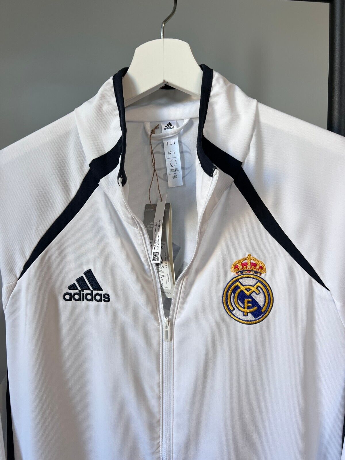 Real Madrid Teamgeist Jacket 2006 x 2021 White Soccer Adidas HA2537 Mens Size M