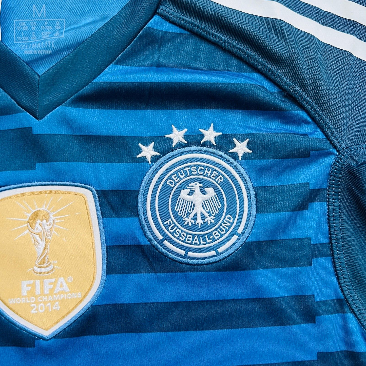 Germany Jersey 2018 2019 Goalkeeper Football Shirt BQ8399 Adidas Boys Size M