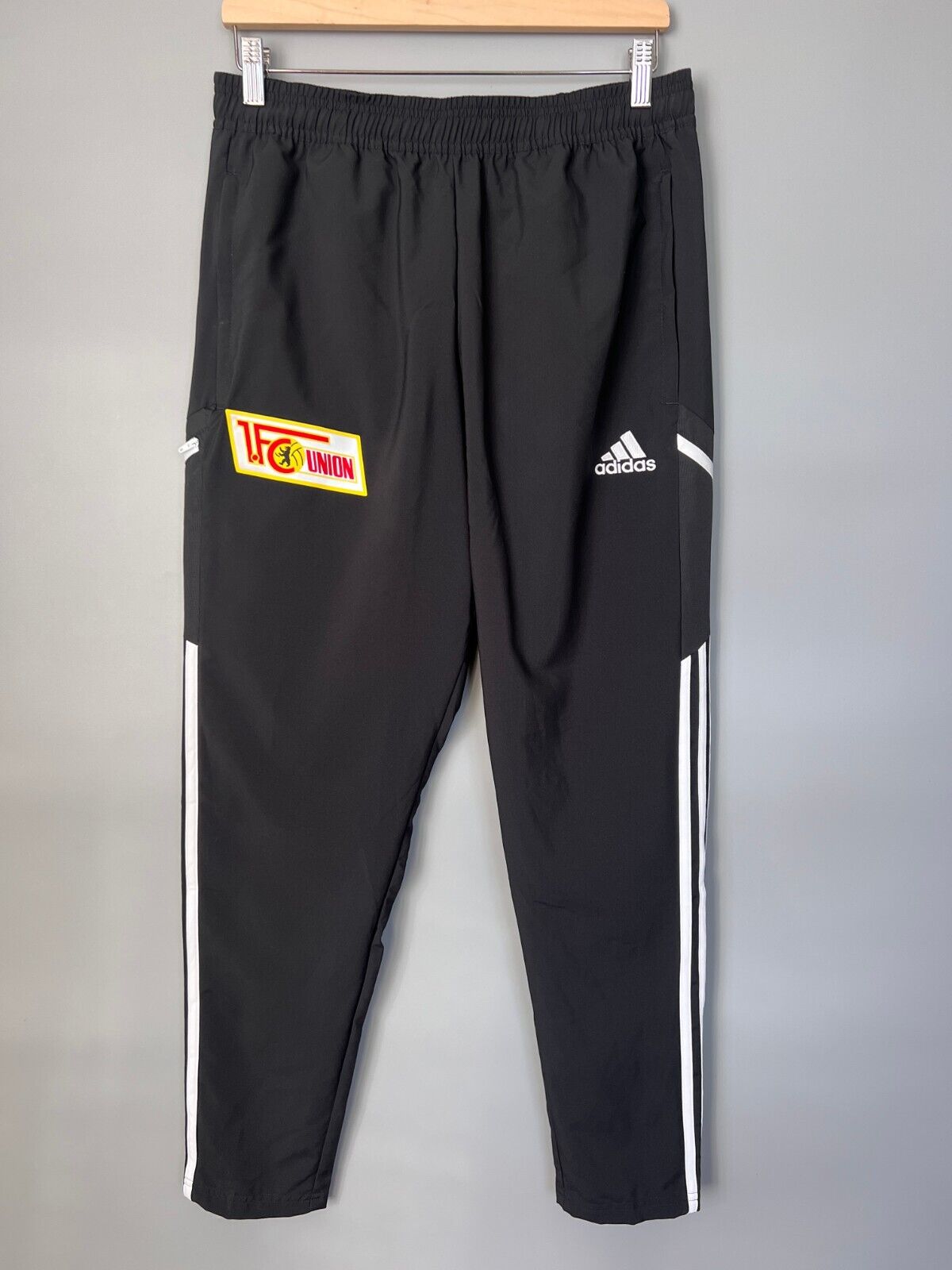 1. FC Union Berlin CON22 Presentation Pants Football Soccer Adidas Mens Size M
