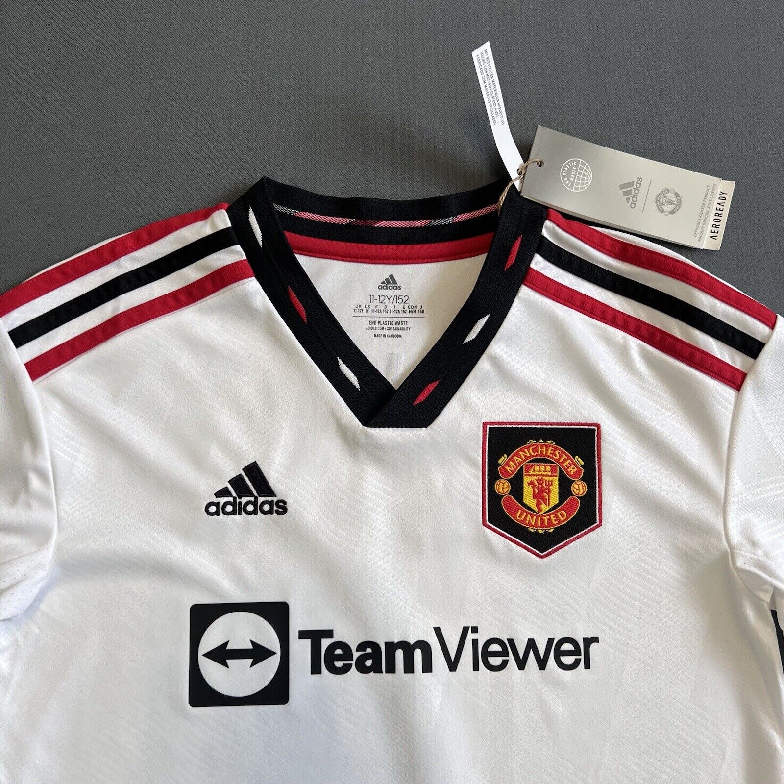 Fernandes Manchester United Jersey 22-23 Away Size M Boys Adidas Football Shirt
