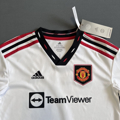 Fernandes Manchester United Jersey 22-23 Away Size M Boys Adidas Football Shirt