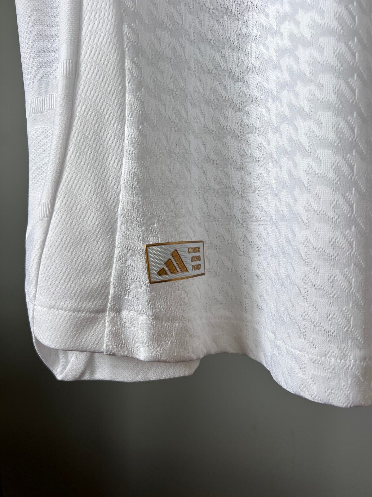 Real Madrid Jersey 24/25 Home Authentic Soccer Shirt IX8095 Adidas Mens Size M