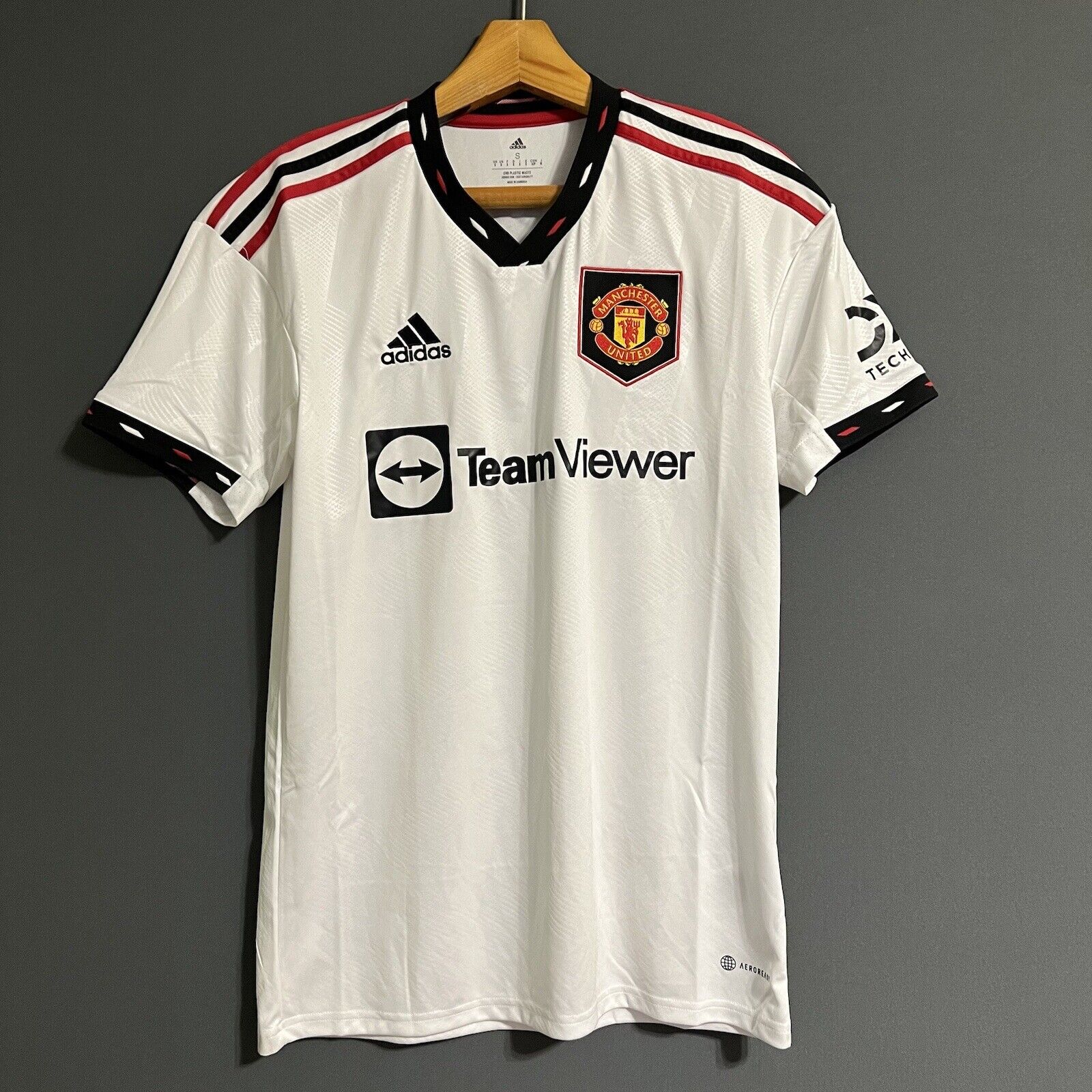 Manchester United Jersey 2022/23 Away Small Adidas H13880 Football Soccer Trikot