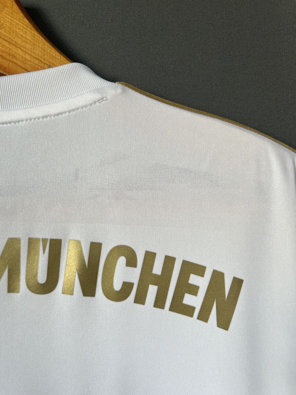 Bayern Munich Jersey 2022-2023 Away Large Mens Soccer Shirt Adidas Mane #17