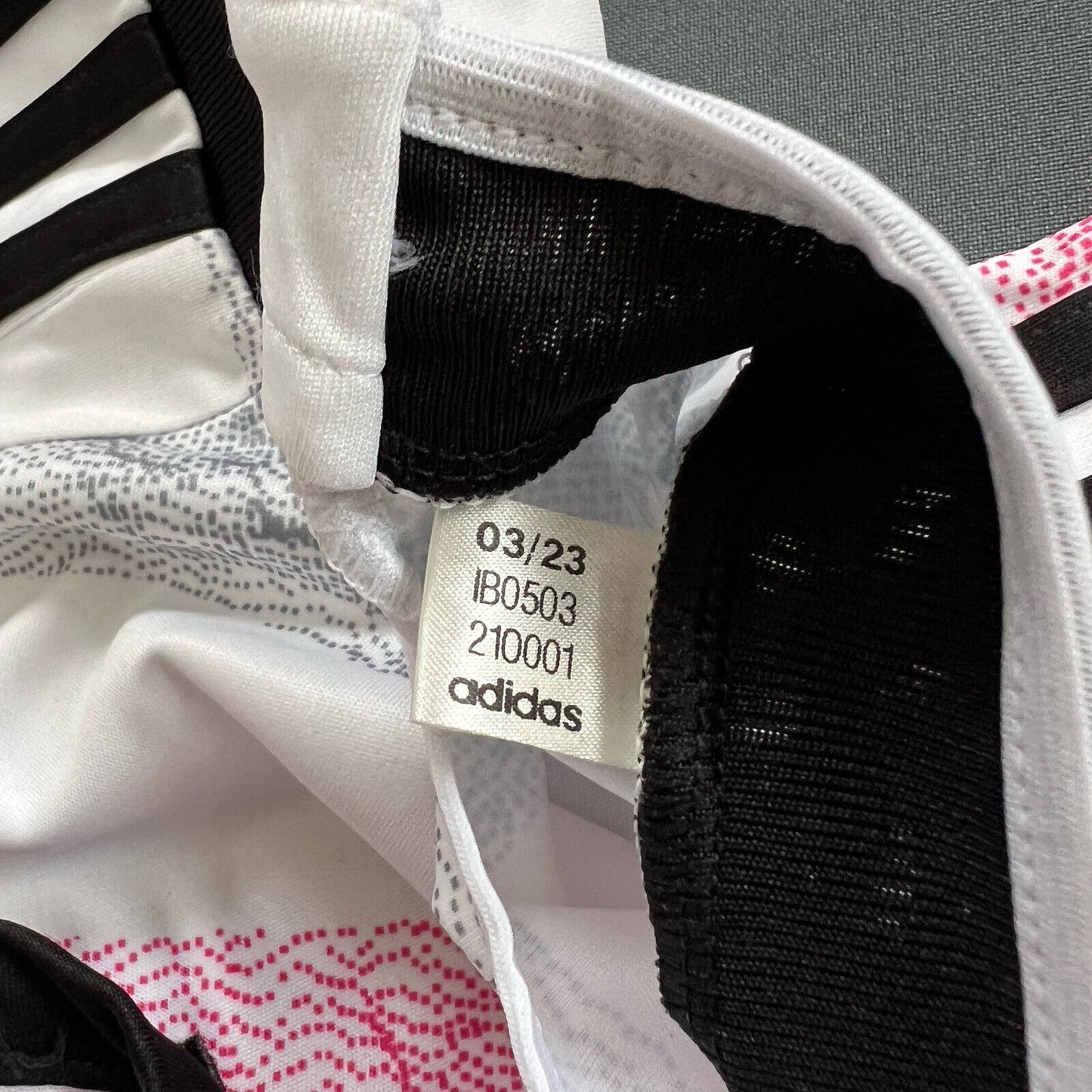 Juventus Jersey 2023/24 Away Soccer Shirt Maillot Adidas IB0503 Boys Size M
