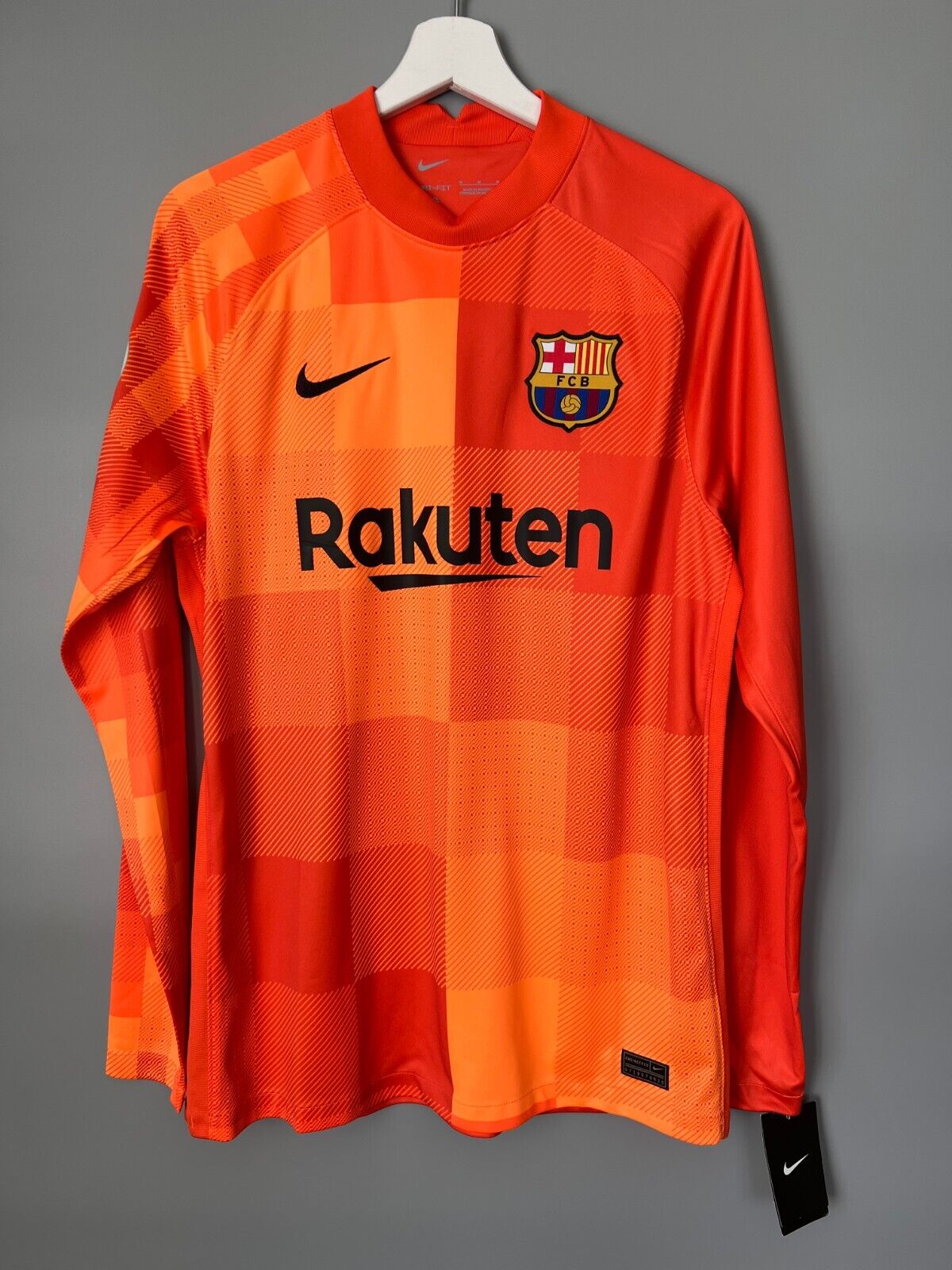 FC Barcelona Jersey 21/22 Goalkeeper Soccer Shirt CV7870-838 Nike Mens Size M
