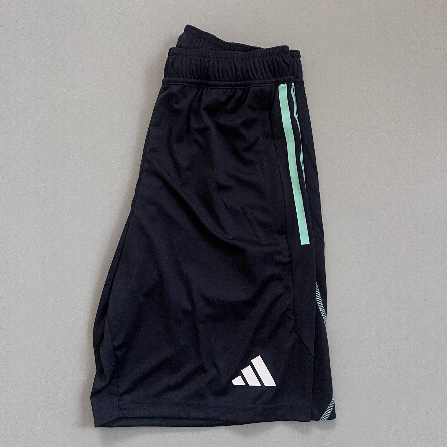 Inter Miami CF Shorts 23/24 Training Mens Soccer Football Zipped pockets Adidas