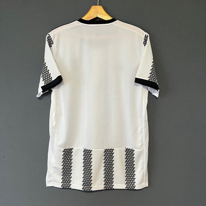 Juventus Jersey 2022-23 Home Mens Soccer Shirt Medium H38907 Adidas