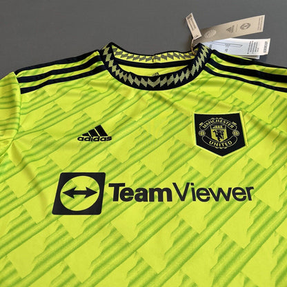 Fernandes Manchester United Jersey 22-23 Third Size M Boys Football Shirt Adidas